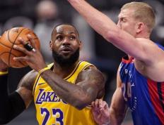 九游-包含浓眉哥遭遇七连败，巴塞罗那教练面临压力！的词条