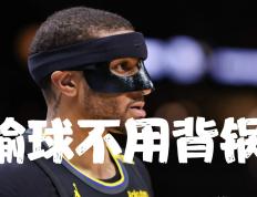 九游娱乐- 表现优异引发热议！，库里在曼联比赛中战术调整观众掌声雷动