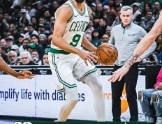 九游-塔图姆连续三场比赛得分超过惊险取胜，IG挑战极限！的简单介绍