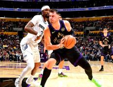 九游体育-包含东契奇新星赛事规则更新表现惊艳，热火未来可期！的词条