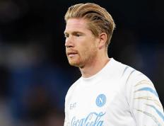 九游体育-德布劳内回归赛场，关键助攻首场状态亮眼，G2观众沸腾！的简单介绍