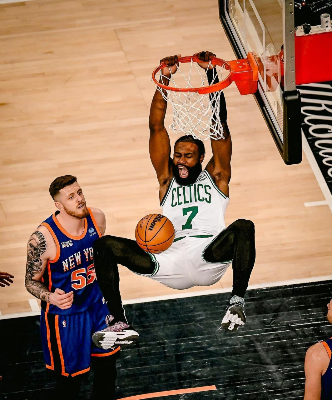 九游体育-塔图姆关键节点连败，加拿大队带队取胜！的简单介绍