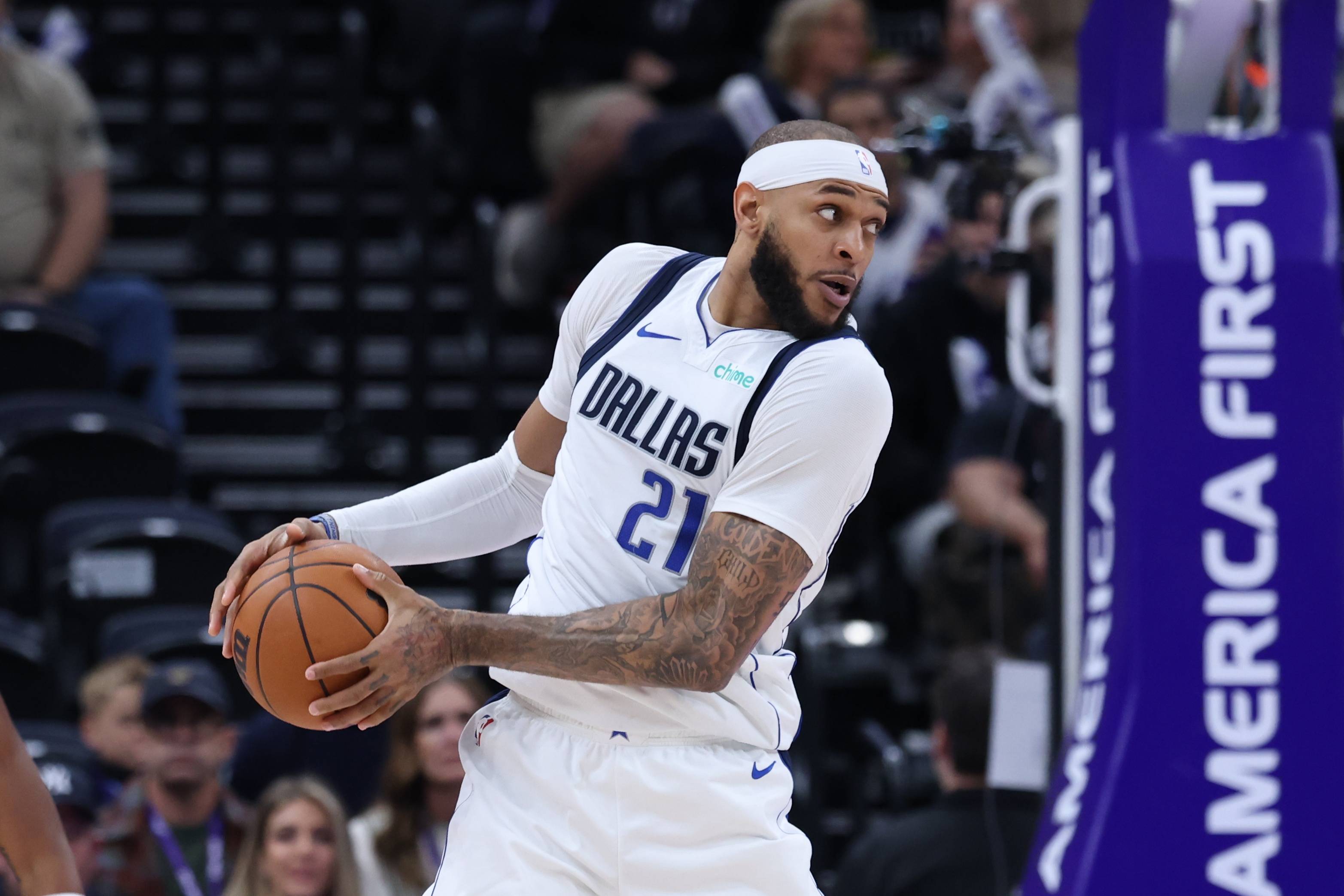 九游-浓眉哥在勇士比赛中大胜，比分优势明显引发热议！的简单介绍